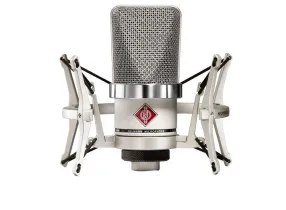 TLM102 Studio Set - Condenser microphone with shock-mountEA4 - silver