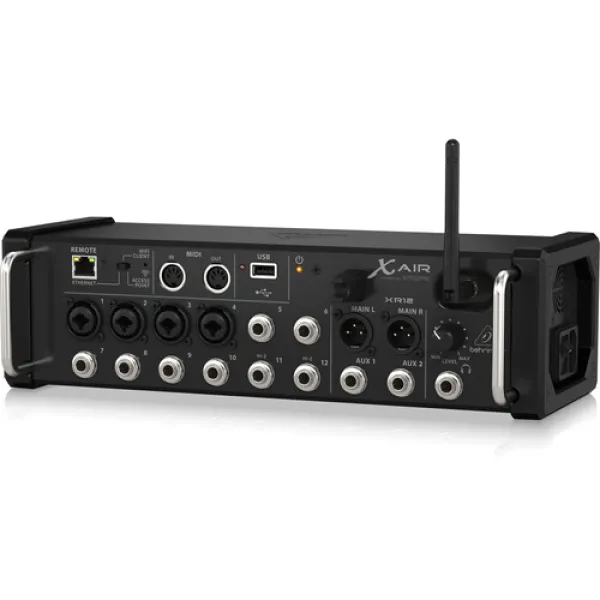 XR12 - Behringer