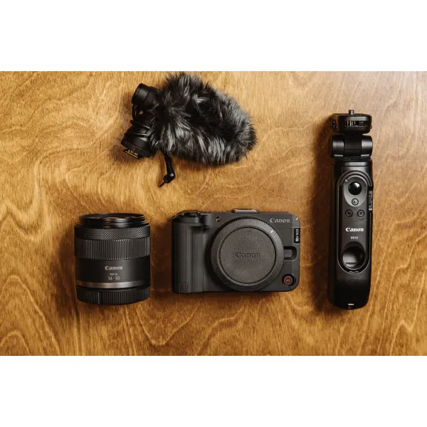 EOS R50 V+RF-S14-30 CreatorKit - Canon