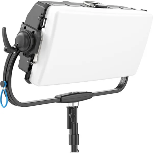 SkyPanel X - L0.0050399 - Arri